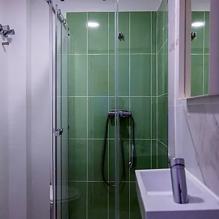 The Lx Hill Hostel Lisbon
