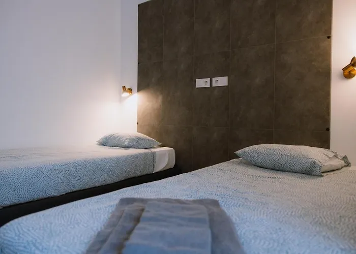 The Lx Hill Ostello *